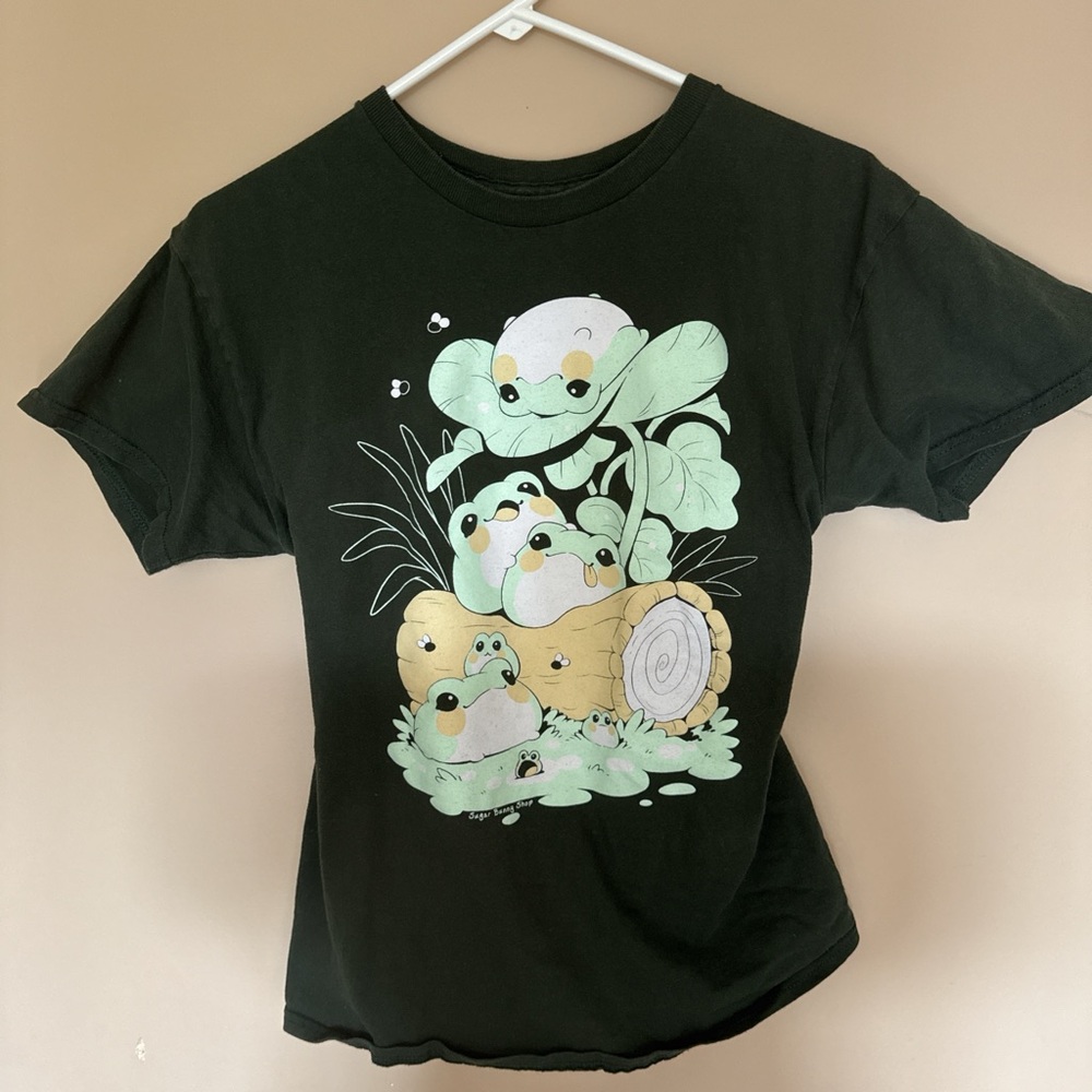 Hot Topic Black Tee with Green Frog Design